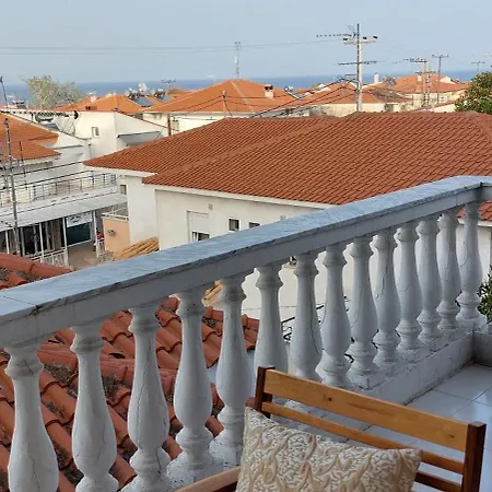 Artemis златна гледка към морето * Políhrono