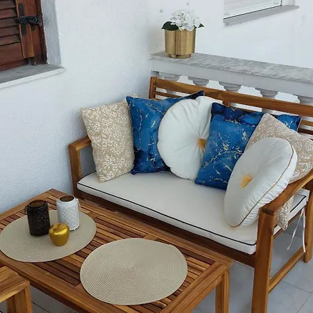 Artemis златна гледка към морето Apartman