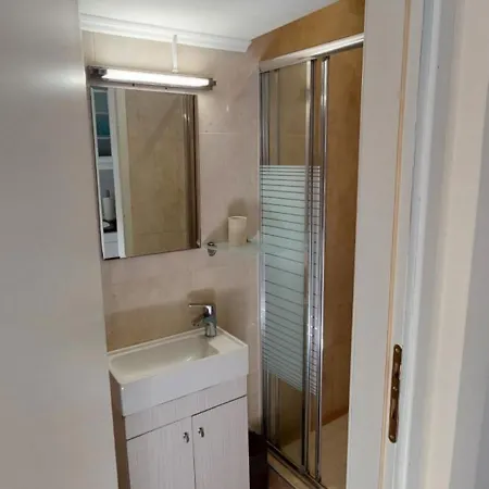 Artemis златна гледка към морето بوليخرونو