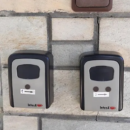 Artemis златна гледка към морето بوليخرونو