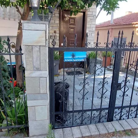 Artemis златна гледка към морето بوليخرونو