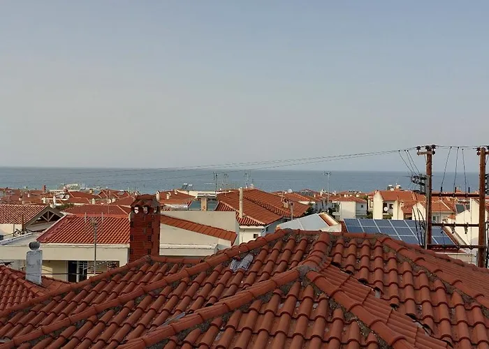 Artemis златна гледка към морето