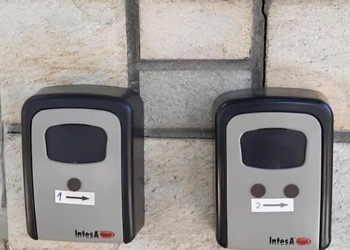 Artemis златна гледка към морето 波利克罗诺